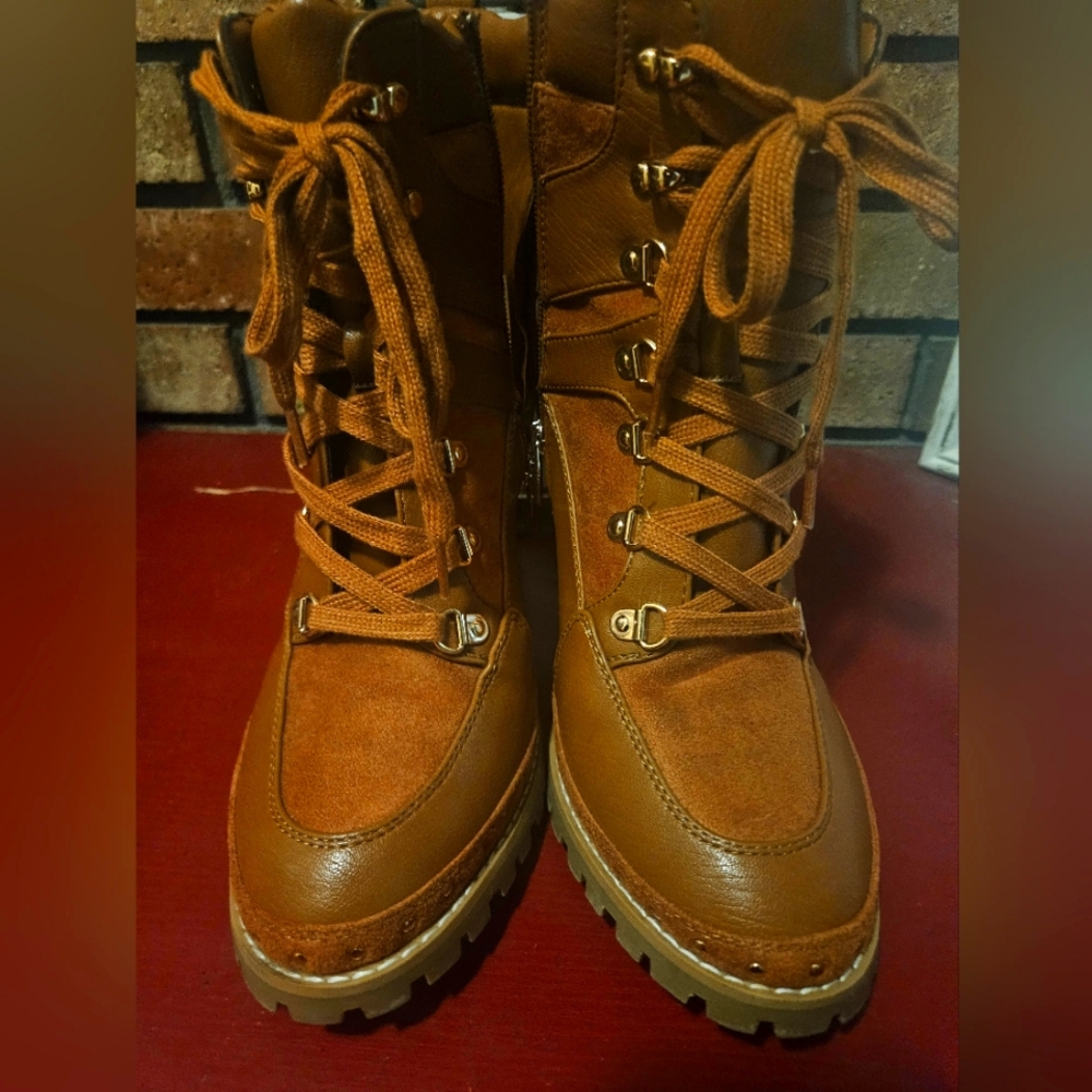 👢